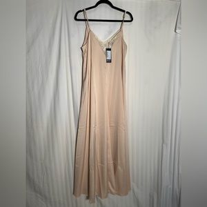Nasty Gal Nude Satin Long Maxi Dress Sz 8 GORGEOUS NWT